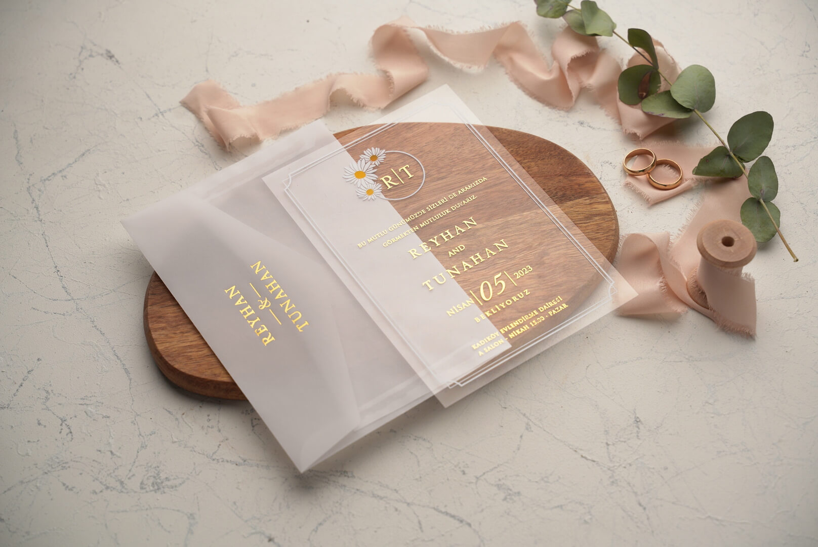 şeffaf-papatyalı-düğün-davetiyesi-9221